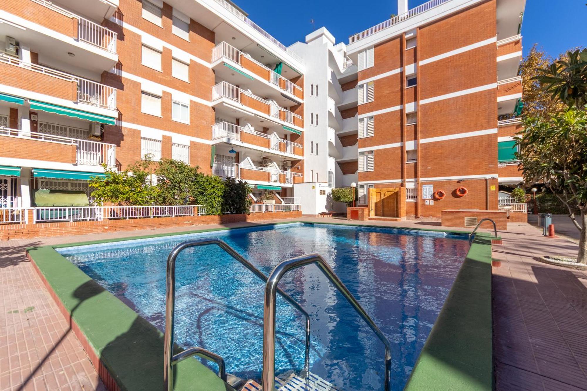 Apartamentos Atlas IV Salou Kültér fotó